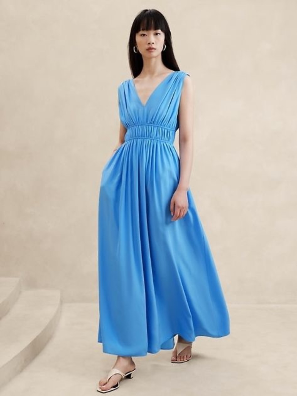 Banana Republic Cascade Silk Blue V-Neck Maxi Dress size small
